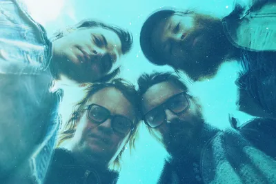 SVART KATT - LIVE PÅ SKYLTEN