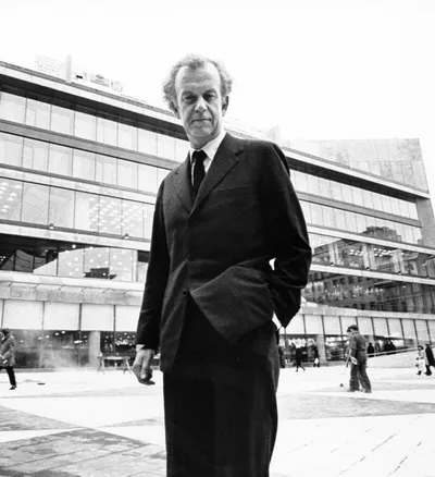 Möt Celsing! Arkitektur- och konstvandring i Kulturhuset