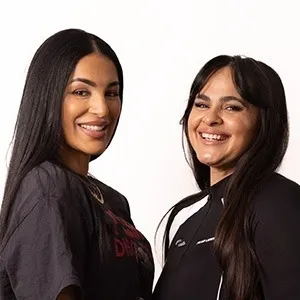 SPEGLAD - LIVESHOW MED LINDA PIRA OCH MONA MANSOUR