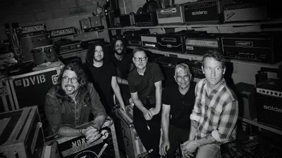 Foo Fighters: TAKE COVER TOUR 2026 | Hotel Packages