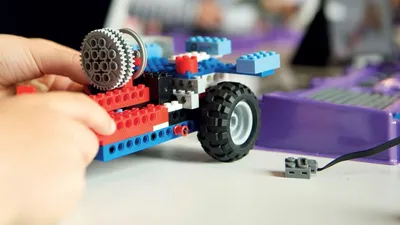 Sommaringenjörerna - Teknikdagar med LEGO-bygge