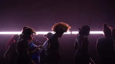 Woman med Paradox-Sal