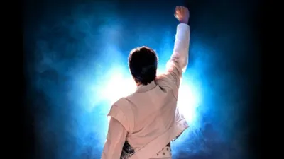 FLASH - WORLD QUEEN TRIBUTE BAND