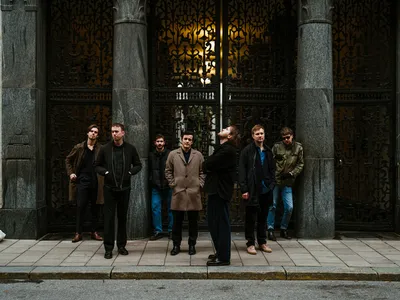 DIVISION 7 - Live på Skylten!