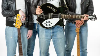 VÄSTER-UT • 17/4 • JD • PALATSET