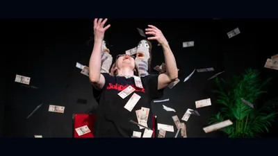 MECENATENS ÅTERKOMST