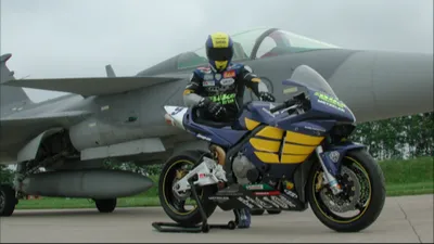 Peter Lindén stridspilot & roadracinglegend