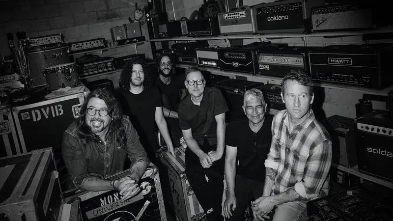 Foo Fighters: TAKE COVER TOUR 2026