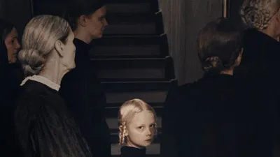 Sound of Falling (Tal: Tyska) (Text: Svenska)