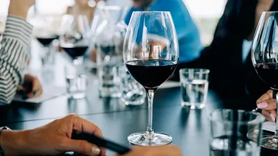 VINPROVNING - Nya världen möter gamla världen