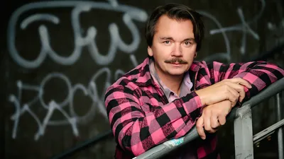 Vi måste hålla kontakten