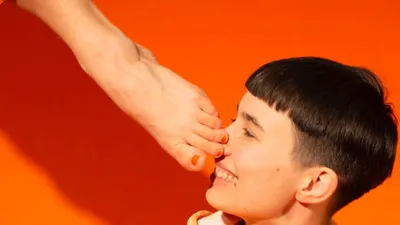 Familjelördag: Dansföreställning Tår