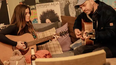 KENSIE & STIKO - STÅ