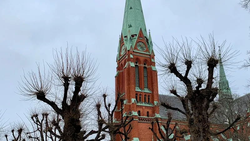 På åsens topp - en vandring i kvarteren runt Johannes kyrka