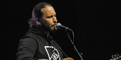 Hökis Visrum Presenterar Jocke Rosendal