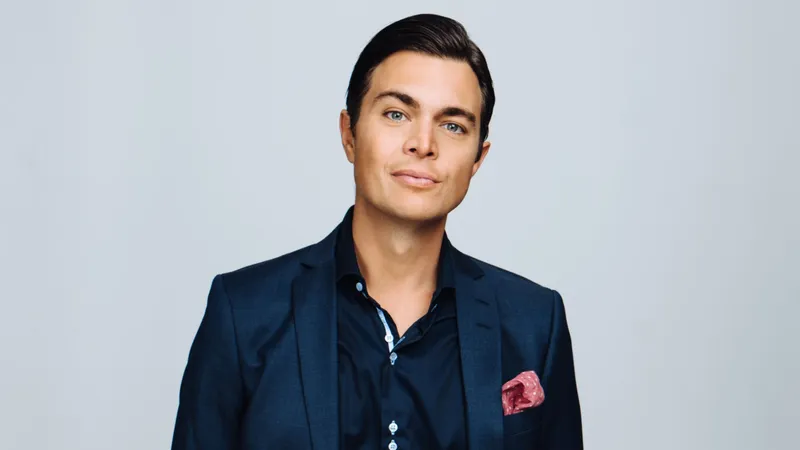 Messiah Hallberg Stand UP