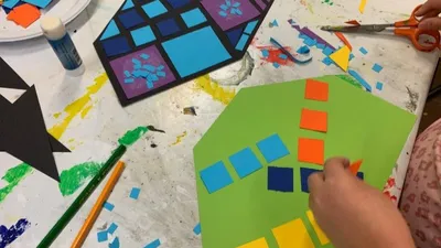 Familjelördag: Dutta ett självporträtt (från 3 år)